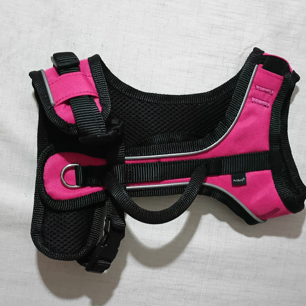 XS Pet Safe Pink and Black Dog Harness